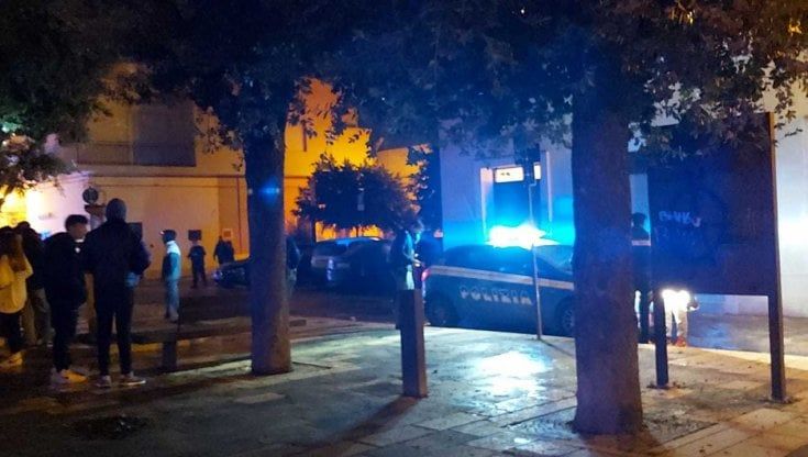 Nardò, esplode bomba carta: un ragazzino ferito alle mani e al viso. Rischia un occhio