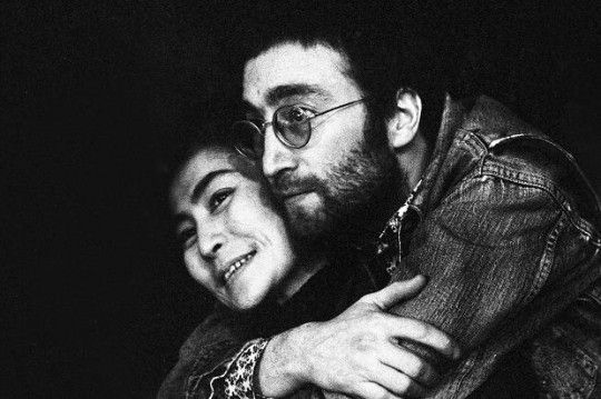 Beatles, McCartney: "Non fu lei a causare la rottura". Dopo un anno Yoko ringrazia