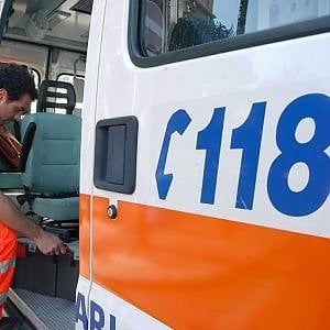 Scontro nel Torinese, feriti due bambini di 2 e 3 anni