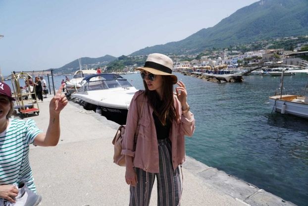 Ischia Global, sbarco da diva per Lily Collins