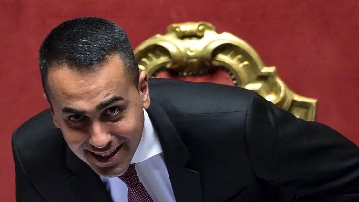 La crociata anti M5S dei giornali di destra 
