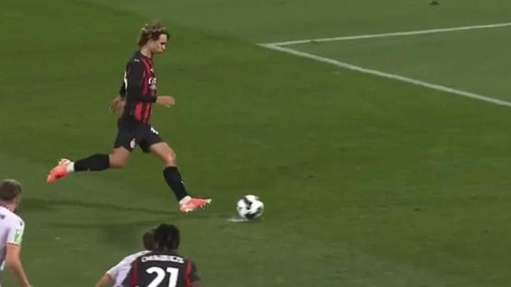 Milan, Comotto: rigore a cucchiaio a 17 anni come l’idolo Pirlo