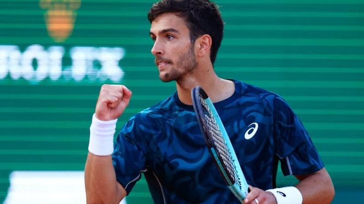 Musetti batte Tsitsipas 1-6, 6-3, 6-4: l’azzurro è in semifinale all’Atp di Montecarlo