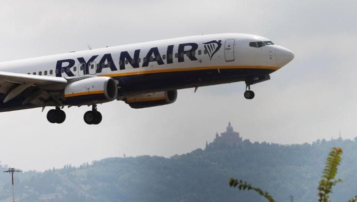 Aeroporto, stop Comune a Ryanair: “Basta sconti, ora meno rumore”