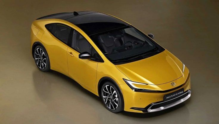 Toyota, da giugno in vendita la nuova Prius ibrida Plug-in. Il listino e le offerte
