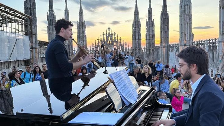 Estate in città tra musica e cultura: sulle terrazze del Duomo di Milano tornano i concerti di classica al tramonto