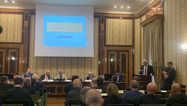 Energia, Patuelli: "Attendiamo da Ue nuova norma per aiuti Stato"
