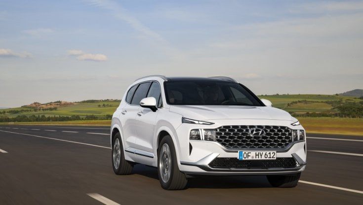 Nuova Santa Fe, ora c'è anche la Plug-in Hybrid    