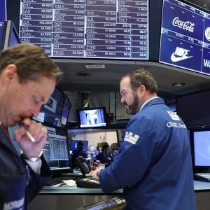 Borse europee, chiusura contrastata