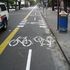 Multata a 5 anni per aver camminato sulla pista ciclabile