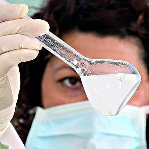 Esposto alla magistratura dei medici ospedalieri: "Mancano dispositivi di protezione, è una questione di rilievo penale"
