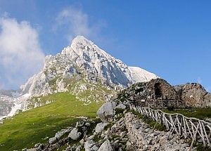 Escursionista morto al Gran Sasso<br />soccorsi rallentati dal forte vento