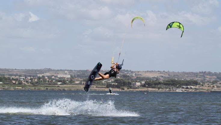 Lo Stagnone di Marsala capitale del kitesurf