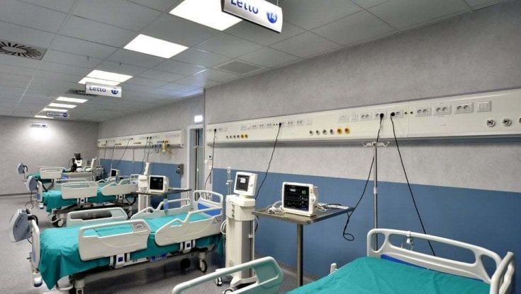 Covid, Donini: "Non siamo zona 'rosso scuro'. Decremento di positivi e ricoveri"