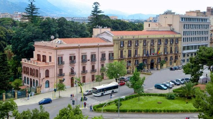 Tra new entry, cambi e uscite eccellenti la ruota della burocrazia in Sicilia