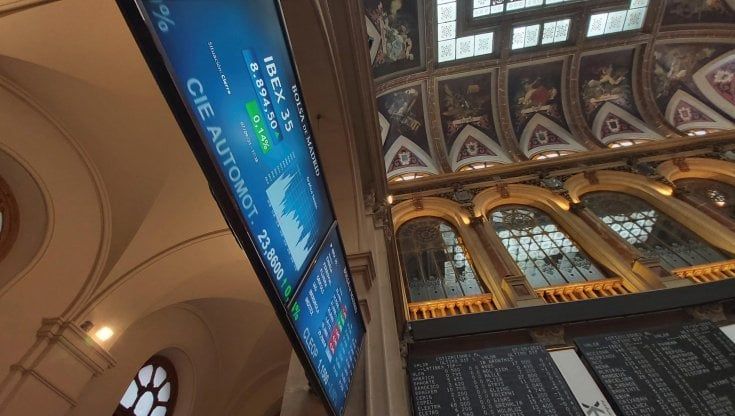Le Borse di oggi 8 settembre 2021. Listini Ue in calo in attesa della Bce. Maxi frenata per il Bitcoin