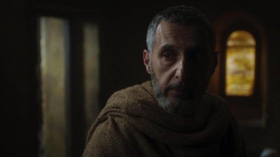 'Il nome della rosa', la leggenda del paese di John Turturro: "Guglielmo da Baskerville fu il nostro vescovo"