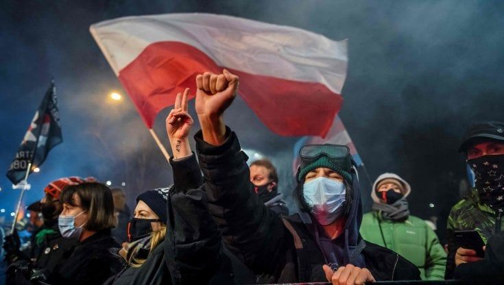 Contro aborto e gay, l'università polacca che vuole sfidare le democrazie liberali