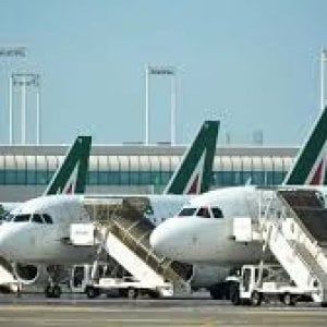 "Alitalia: il governo non usi i soldi delle bollette, rischio aumento tariffe"