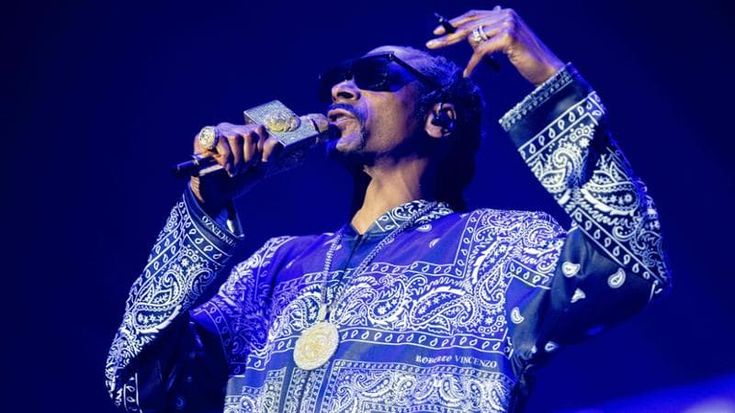 Snoop Dogg vende i suoi memorabilia (da vivo): al via l’asta tra New York e Los Angeles
