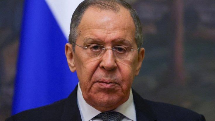 Lavrov, Orsini  e i tormenti del giornalismo..  E ora la “squola” piace alla destra