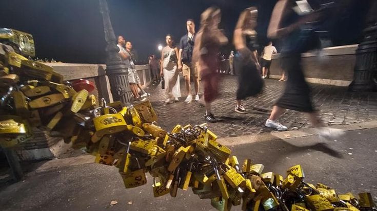 Picchiato e rapinato a Ponte Sisto: “Ma nessuno mi ha voluto aiutare”