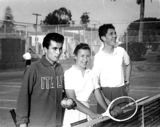 Merlo e le lezioni di tennis a casa Charlot