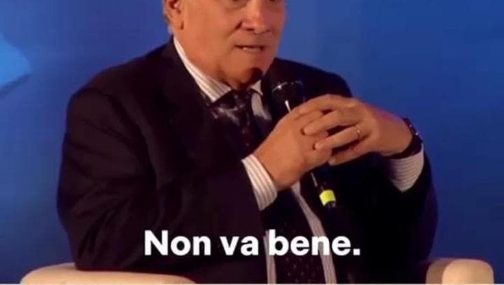 Tajani: "Meglio sposare donna meno appariscente ma più stabile, con le gonne più lunghe". È polemica