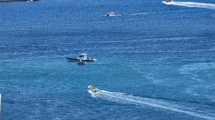 Chiazza di liquami davanti alle spiagge di Ponza: primi casi di infezioni alla pelle
