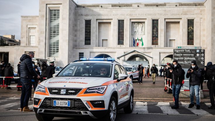 Vaccino: medici in ferie e siringhe mancanti, la Lombardia al palo 