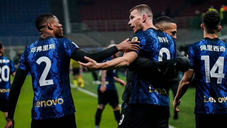 Le pagelle di Inter-Venezia: Dumfries entra e cambia il match, Modolo non sbaglia nulla