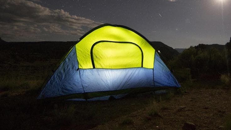 Da Singapore la tenda da campeggio che si alimenta col vento