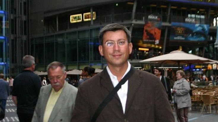 "Tre rose per 3 esami”, così il prof Volpe si faceva pagare dalle studentesse: si definiva Eurostar
