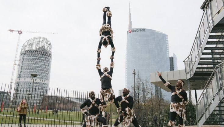 Biblioteca degli Alberi, 240 eventi per animare il parco: musica, circo e aperitivi sotto i grattacieli di Porta Nuova 