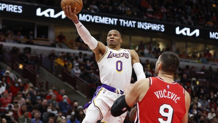 Nba: Lakers ko a Chicago, vola Phoenix, crolla Miami