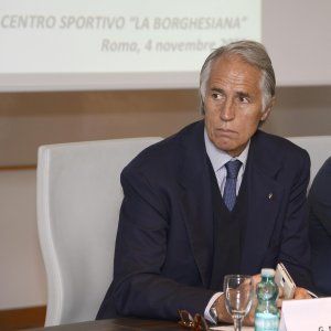 Roma 2024, lo show del Logo. E Malagò vuol sentire i cittadini