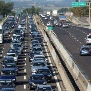 Atlantia congela il piano di investimenti straordinari in autostrada e passa alle vie legali