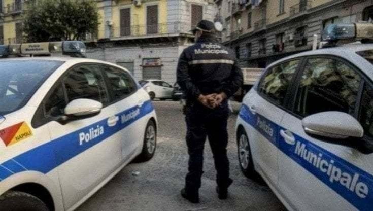Anziana sfrattata dagli abusivi: la polizia municipale sequestra la casa