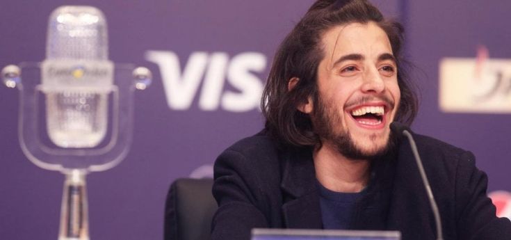 Salvador Sobral, vincitore dell'Eurovision, è grave: aspetta un trapianto di cuore