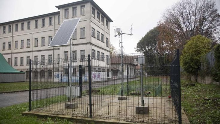 Stazione meteorologica in cortile e lezioni: al liceo Bottoni l’emergenza climatica entra in classe