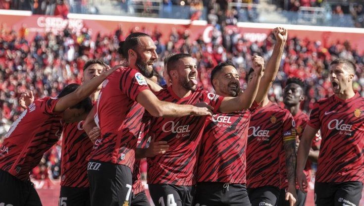 Liga, il Real perde a Maiorca: il Barcellona batte il Siviglia e vola a +8