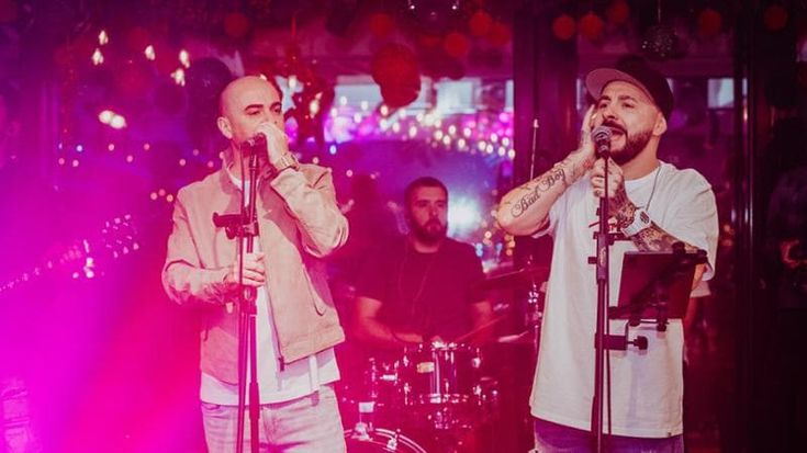 Macedonia, il cantante-eroe tra i morti nel rogo: “Andrj era tornato indietro per salvare i ragazzi”