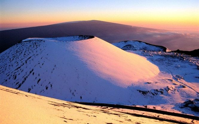 Hawai, le isole ricoperte di neve: manto bianco in alta quota