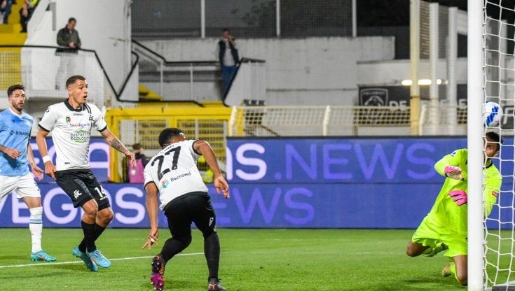 Spezia, Thiago Motta: "Orgoglioso della prestazione, ma due gol della Lazio erano irregolari"