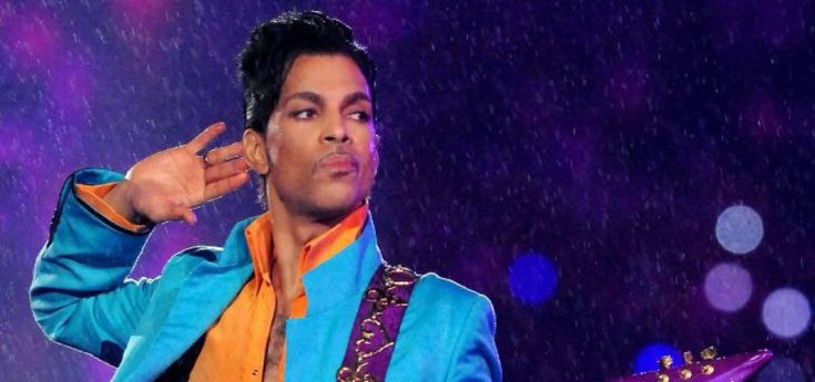 Prince, la metamorfosi: "Basta sesso, oggi canto anche per i figli dei miei fan"