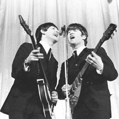 “Caro Paul ti scrivo”: le lettere di McCartney e i cimeli dei Beatles in mostra ad Amburgo