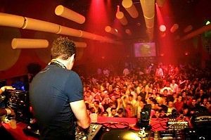 Da Carl Cox a Carolamaratona dj a cielo aperto