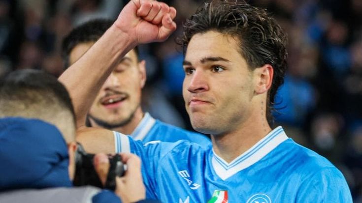 Napoli, entusiasmo Vergara: "Non sento il peso di questa maglia, gioco per la mia gente”