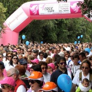 Race for the cure, Roma si tinge di rosa per la maratona contro il tumore al seno