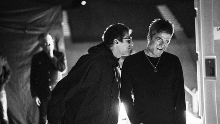 La prima volta dei fratelli Gallagher a Venezia, il Lido diventa Oasis